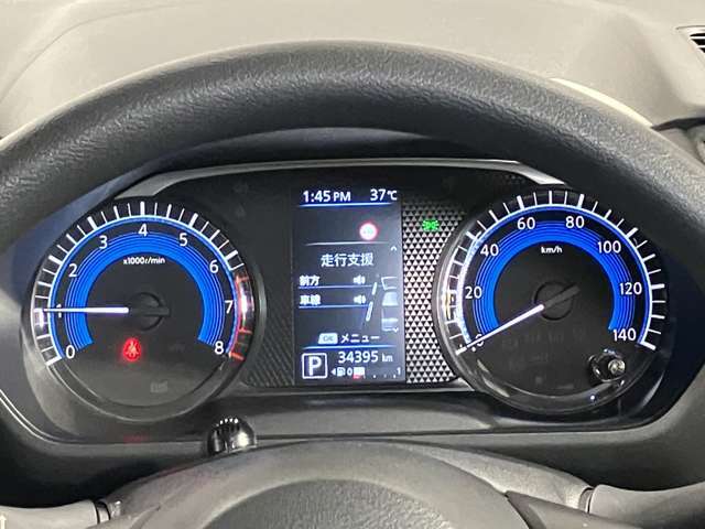 【メーター】昼間も夜間もとっても見やすく疲れにくいメ-タ-類で長距離ドライブの時もラクラク♪♪