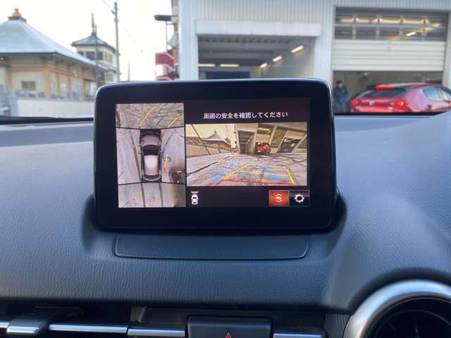 360°カメラ付き！　駐車も安心♪