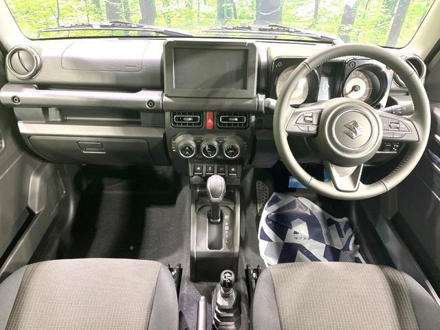 グループ総在庫数約30，000台！！全国の系列店からメーカー・車種問わずご紹介出来るので、あなたにピッタリのお車が見つかるはずです♪まずはお問い合わせ下さい☆