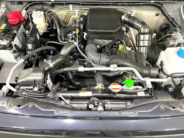 親切・丁寧な専門メカニックスタッフが応対！・車検・点検整備・事故等の修理などアフターサービスも安心。お車のカスタマイズもネクステージのサービススタッフまでご相談ください！