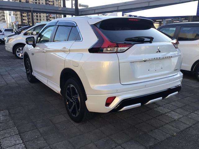 サービス工場には最新の設備を整えています。アフターサービスもお任せ下さい。