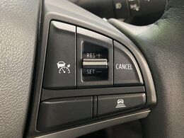 【アダプティブクルーズコントロール】高速道路での長距離走行が楽に！！自動で速度を保つクルーズコントロールが、衝突軽減システムと連携し、前方の車両を感知して車間を保つように速度調節してくれます！！