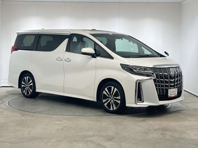 トヨタ認定中古車では自動被害軽減ブレーキなど、安全運転支援機能のシステムをチェックしています。