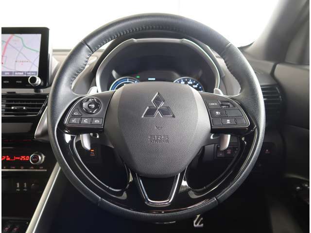 ご納車前には、弊社のメカニックがしっかりと点検・整備をさせて頂きます。