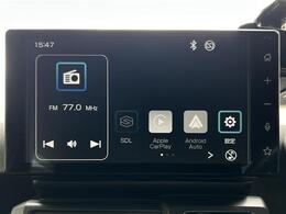 【ディスプレイオーディオ】いつも使っているスマホのアプリをそのままカーナビとして使える最新の車載器。お手持ちの携帯のアプリを更新するだけで最新ナビの情報に更新されます。設定が必要です。