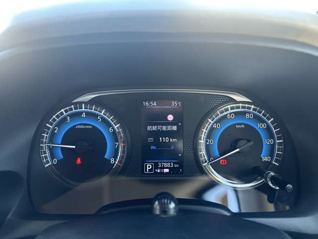 視界の良さなど、いつでも安心して運転できるようにドライバーをサポートします。