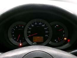 スピードメーター、タコメーターはシンプルで見やすくなっております！