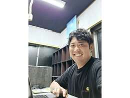★提携認証工場完備★整備や点検もご安心ください。不安な事、わからないこと何でも渡辺にご相談ください♪