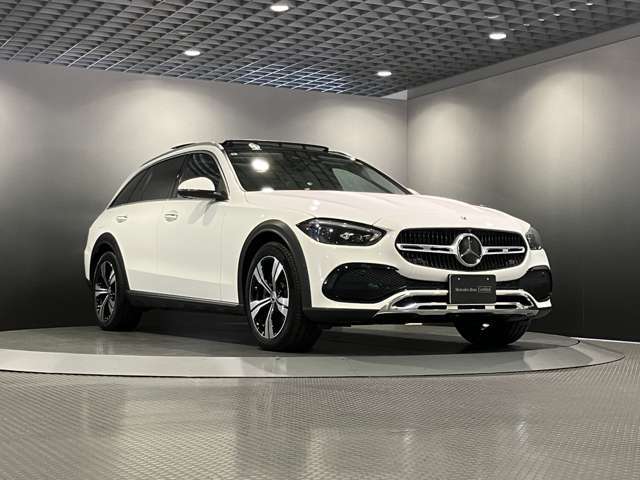 弊社はすべて正規認定中古車です。それは、世の中に存在する数ある中古車の中でも、メルセデス独自の厳しい基準をクリアした高品質な中古車です。