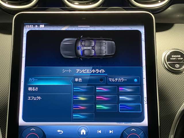 車内を彩るアンビエントライト。いつでもお好みの室内空間を演出してください。