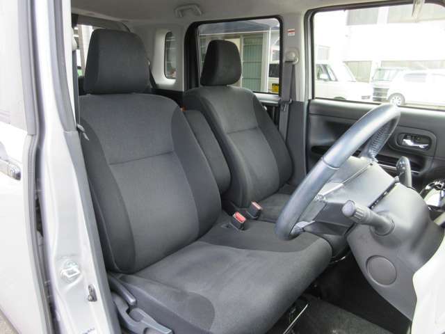 フロントシート