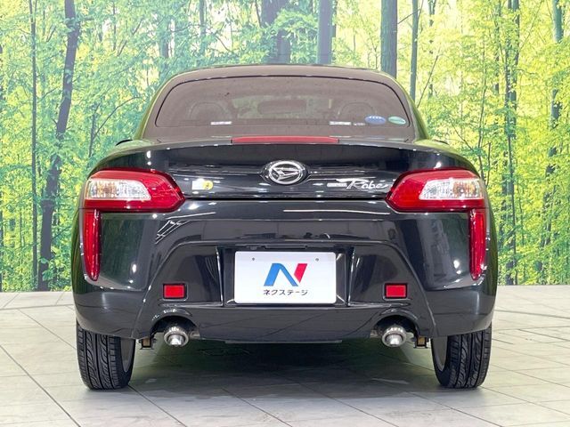 安心の最長10年・走行無制限保証（有償）をご用意。保証内容も充実はもちろん、無料点検＆オイル交換や、年中無休の全国・24時間ロードサービスも付帯されておりますのでご安心下さい。