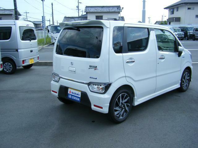 当店特選車！！ターボもついて走りもきびきび、HYBRIDで燃費もいい。