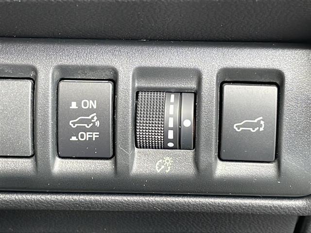 快適なドライブを楽しむための機能が装備されています！運転席から触れるので、使いやすいです！除菌プランいれていただくと、さらに清潔で安心していただけます！