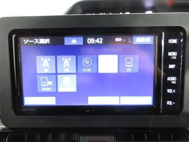 CD/DVD鑑賞はもちろん、ブルートゥース通信でスマホ内の音楽視聴機能など、多彩なオーディオメニューを搭載しています！