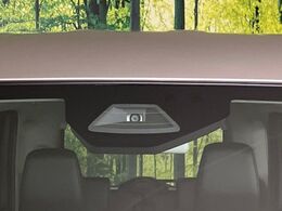 【スズキ　セーフティサポート】走行中に前方の車両等を認識し、衝突しそうな時は警報とブレーキで衝突回避と被害軽減をアシスト。より安全にドライブをお楽しみいただけます。