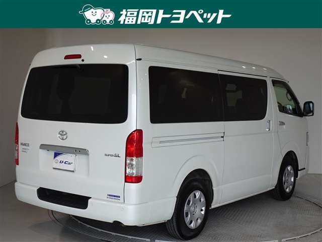 色は人気のホワイトパールクリスタルシャインです。