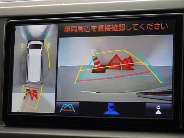 バックガイドモニターを装備してます、車庫入れもラクラクです。パノラミックビューモニターを搭載しています、上からの画像も表示されます。