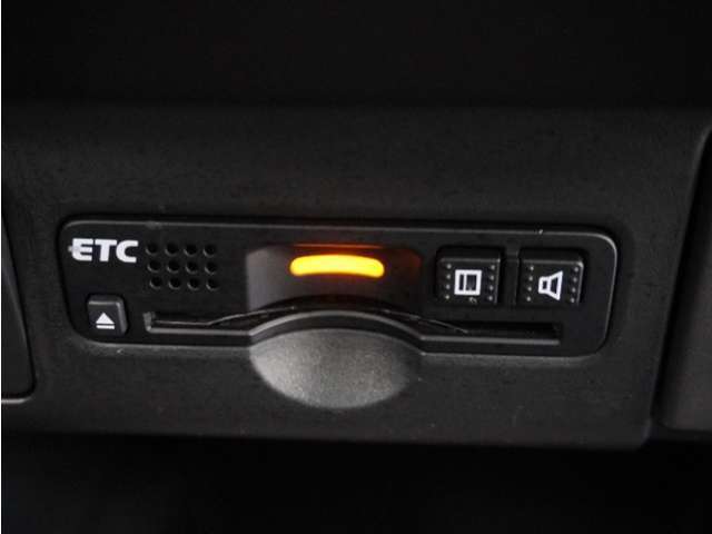 【ETC車載器】高速道路のご利用時にとても便利なETC車載器。セットアップ(費用別途)後にお渡ししとなります。