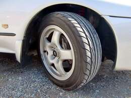 4穴から5穴への交換は全て純正品にて変換済-GTS→GTS-t TypeM仕様になっています。タイヤはヒビ割れが生じ始めましたので納車前整備時典で新品タイヤに交換してのお渡しです（R06/10/25更新）