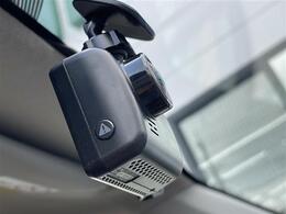 【付属品】このクルマ限定で使える装備品が付いています！使い方などはぜひ実際に店舗にお越しいただき、専門スタッフにお尋ねください！