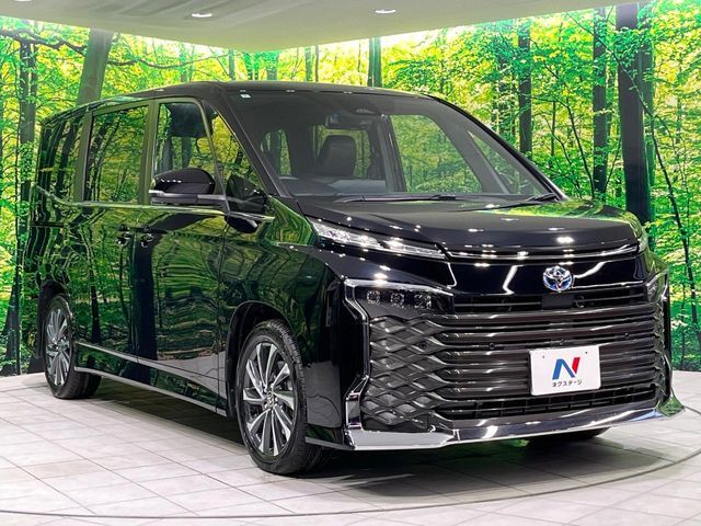 高透明度のガラス皮膜で撥水はもちろん、上質なツヤ・光沢を実現。紫外線や酸性雨から大切な愛車を保護し、色あせ・劣化を防止。「弾スプラッシュコート」、「弾プリミッサコート」からお選びいただけます。