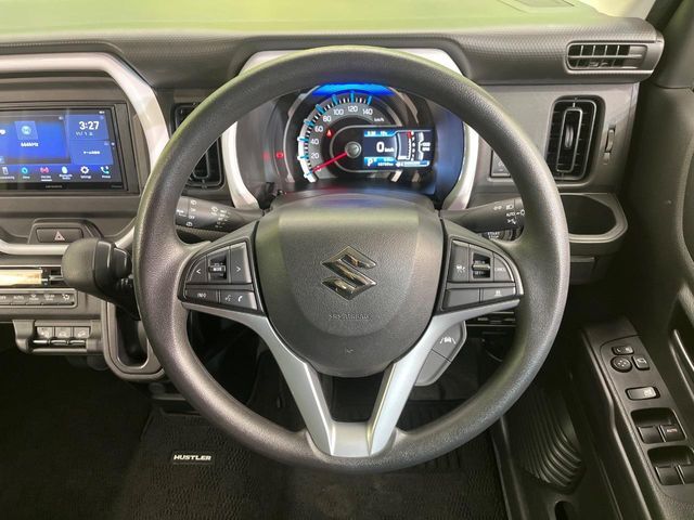 ステアリングも使用感が少なく、きれいな状態となっております♪