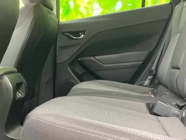 WECARSでは各商談席に大型モニターをご用意しております！見やすい大画面でゆったりと全国の在庫をご覧いただけます！是非ご来店お待ちしております！