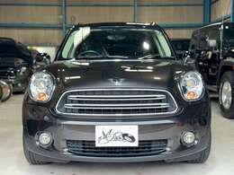 自社整備工場！お車の診断、修理もお任せください！各車種・用途に合わせましたテスター診断機を自社完備致しております。専用テスターを使用し、ご納車までの間に徹底した法定の点検整備を実施いたします！