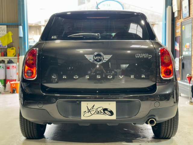 お車を愛すあなた！ガラスコーティングを是非体感してください☆一台一台職人が手作業でボディーにコーティング施工を行いボディーに艶を蘇らせ新車時の様な輝きを取り戻します！当社では推進させて頂いております！