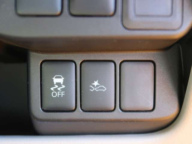 自動衝突被害軽減ブレーキ搭載！先進の予防安全装置が付いて、もしもの時に安心ですね！