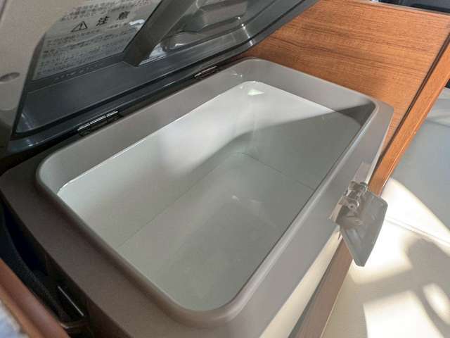 冷蔵庫付き♪お出かけの際にお土産を冷やしながら帰れたり暑い季節に冷たい飲み物を飲むことが出来ます♪
