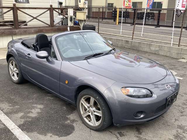 ご来店されずにご購入いただく場合は手付金として1をご入金していただければお車は売約済みとさせていただきます。残金は納車日前日までに指定口座へご入金していただきます。