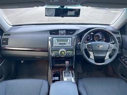 【インパネ全体】車内の雰囲気でお車の印象も変わります。自分好みのお車を見つけていきましょう！