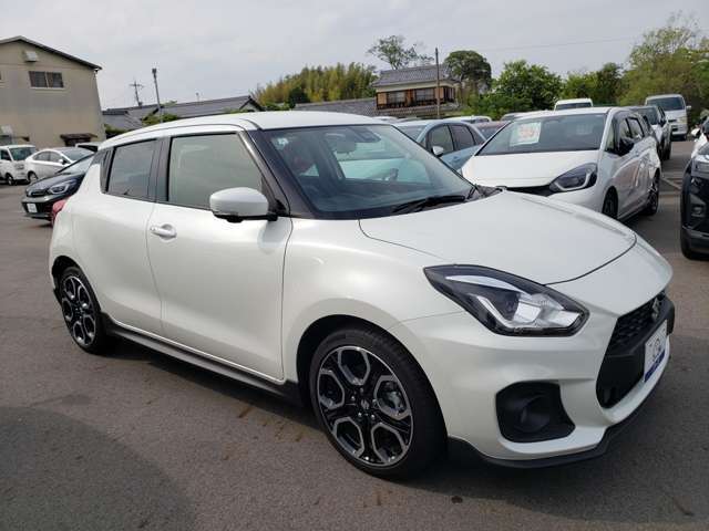 老舗ガソリンスタンド＆認証車検工場完備！！お車ご購入後の整備・車検・鈑金などのアフターサービスも充実しております！安心してお買い求め下さい！