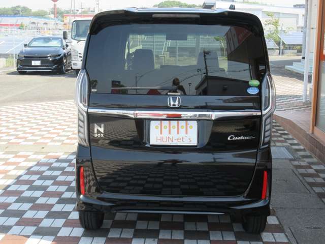 当店、少人数体制で運営しておりますので、気になるお車がある場合は事前にご連絡いただければ嬉しいです！できるだけ細かやな対応ができるように努めたいと思っております。