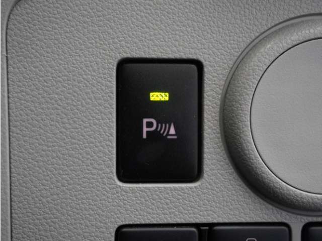 ◆障害物センサー◆車庫入れの時などに近くに障害物がある場合、障害物までの距離を音で知らせてくれます。