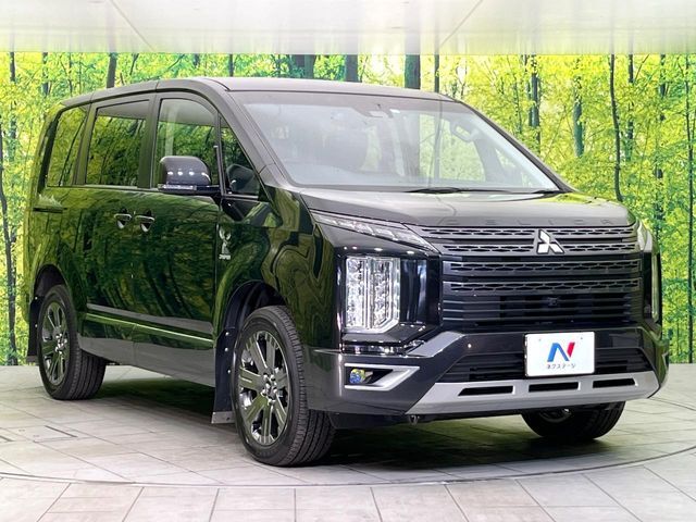 大好評のボディコーティング「弾スプラッシュコート」もご納車までに施工可能。通常のガラスコートと異なる、耐久年数6年の無機質ガラスコーティングが、ボディをキレイな状態に保ってくれます。