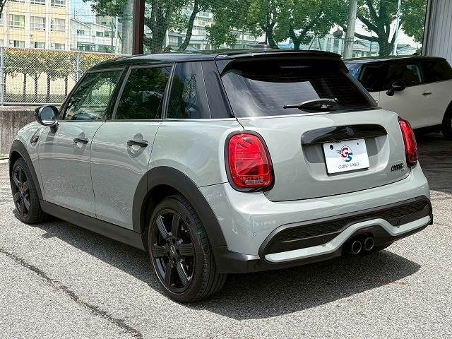 下取り車の今お乗りのお車も高く買い取らせて頂きます。軽自動車から輸入車まで高価査定をしております。