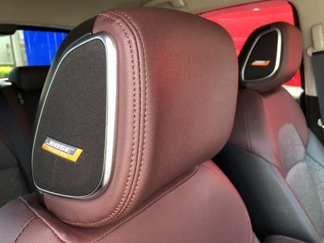 BOSEパーソナルプラスサウンドシステム搭載！ヘッドレスト内蔵スピーカーが、360°音に包まれるような大迫力のサウンドを実現します☆