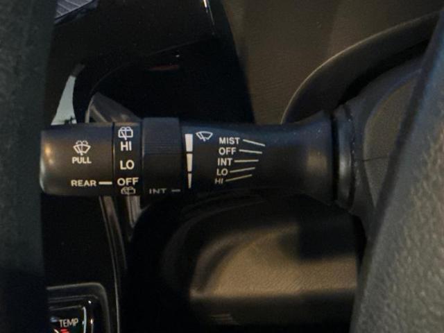 国産車から輸入車まで多様なお客様のニーズのお応えできるように、全国規模で豊富な在庫展開！車のことならWECARSへ！