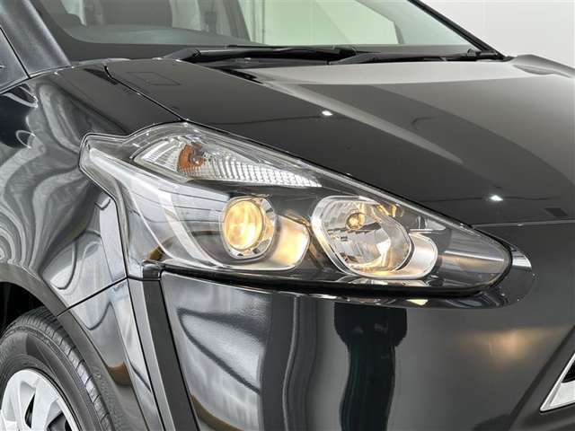 誠に勝手ながら当社では記載の装備と現車の装備に相違がある場合は現状を優先致します。