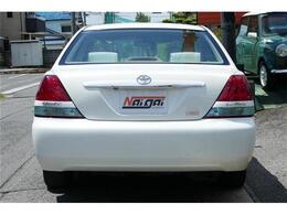 奥様のくつろぎ空間も充実！おいしいコーヒーでも！旦那様にはアフターパーツコーナーに！ついつい時間が経つのを忘れてしまう。車選びも大切だけど、お店選びにも拘ってみてください！