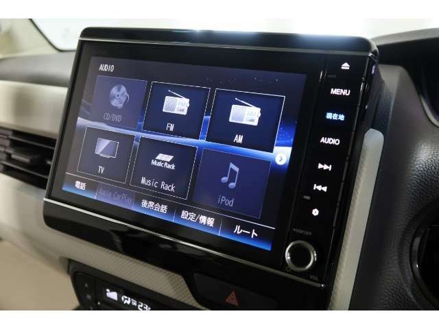 ナビゲーションももちろん装備☆多彩な機能で快適ドライブをアシスト☆オーディオ機能も充実していますね☆
