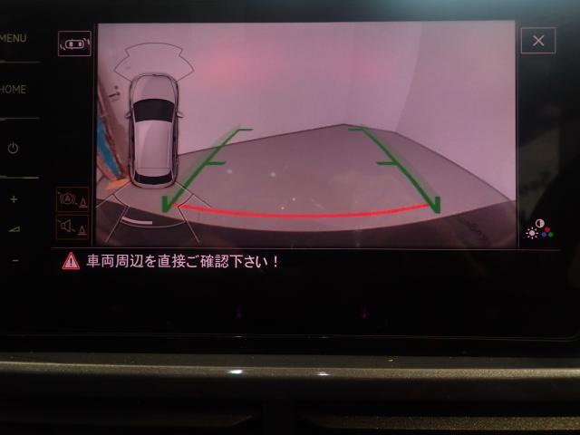 バックモニター搭載で車庫入れ安心！バック中の死角部分がモニターに映し出されるので安全性アップ！！