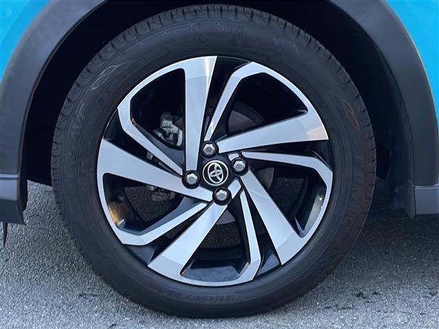 気になる車はすぐにお問い合わせください！右のカーセンサー専用無料ダイヤルから、専門スタッフがお車のご質問にお答えいたします！