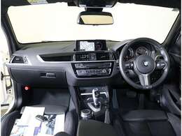 純正HDDナビ　Bカメラ　黒革Fヒーター　LED　18AW　パーキングサポートパッケージ　コンフォートアクセス　ドライビングアシスト　CDDVD再生　ミラー内蔵ETC等装備118D　Mスポ