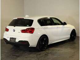 【弊社のモットー】全車両、入庫の際における厳しい品質チェックを行ったお車を展示しており、中古車検査品質基準のAIS検査評価を取得しており、中古車を安心してご購入できるよう心がけております。