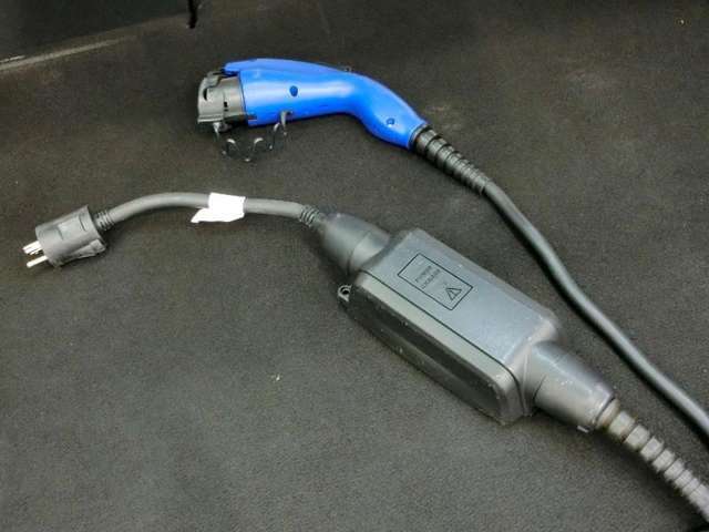 充電ケーブルです。