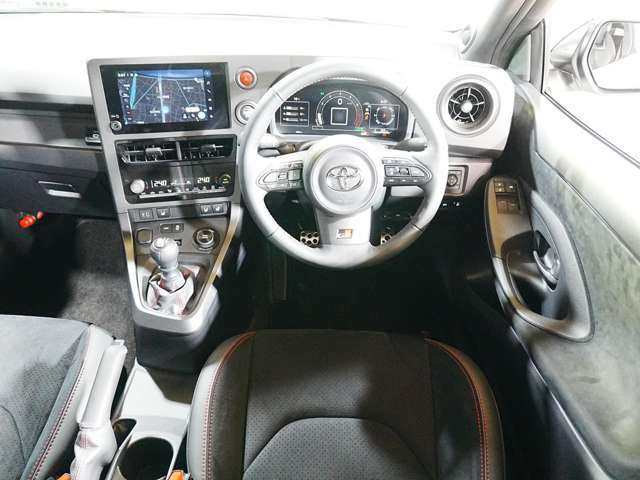 全国各地、お車納車できます！！車庫証明や面倒なお手続きも代行できます。初めてのご購入も安心できるように、丁寧にご説明致します。詳細写真もメールでお送りすることも可能ですのでお気軽にお申し付けください。